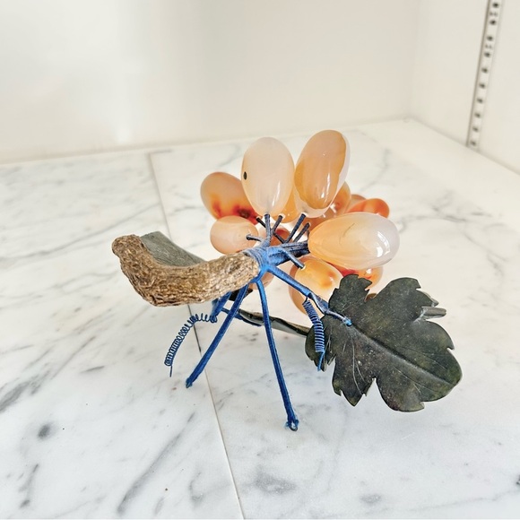 Vintage MCM Fine Chinese Carved Jade Leaves & Carnelian Agate Grape Cluster - Picture 6 of 6